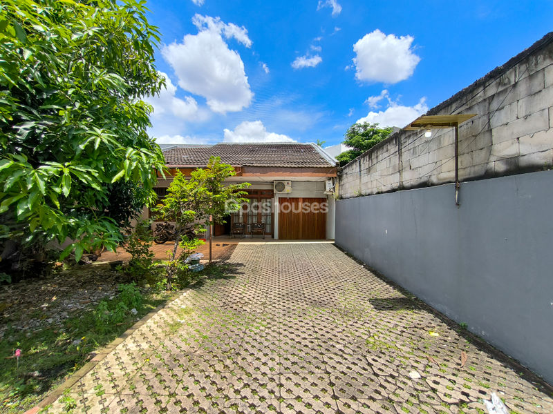 Jalan H. Mandor Salim Kembangan