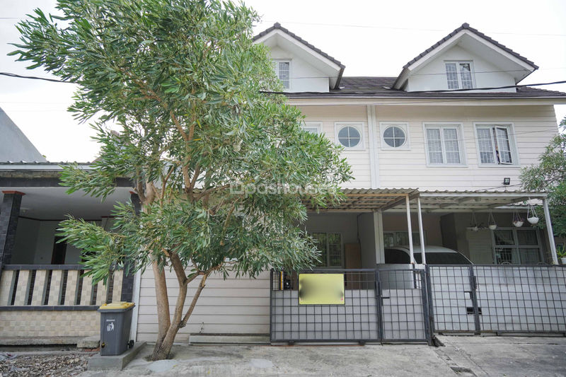 Villa Mutiara Gading 2 Cluster Alamanda