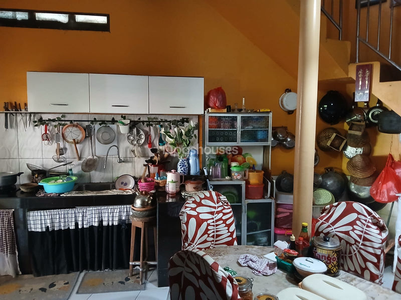 Jalan Mawar 2 Blok Q No.1