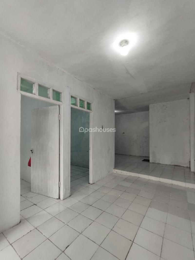 Perumahan Taman Kirana Surya Blok H 16 No. 32 & 31