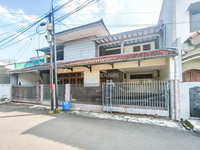 Jalan Taman Sari Blok L