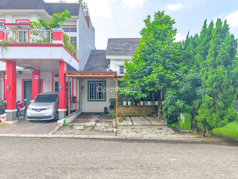 De Latinos BSD Cluster Santiago Blok F8 No.11