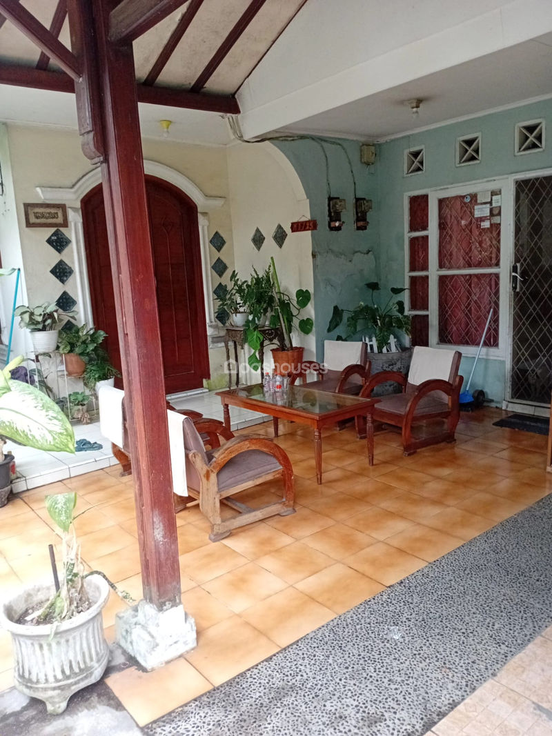 Villa Tomang Baru