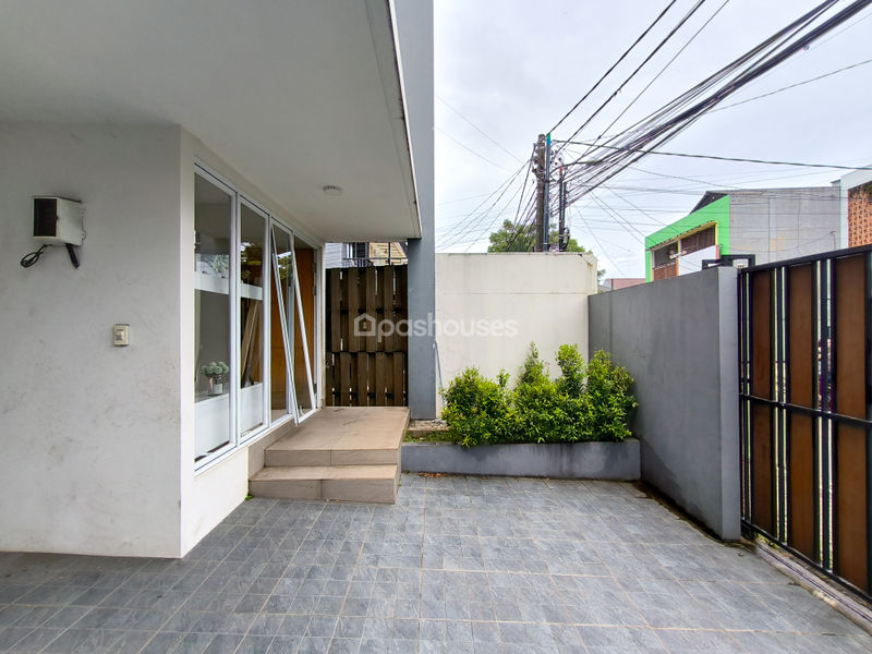Jalan Palem Puri Blok C No.88
