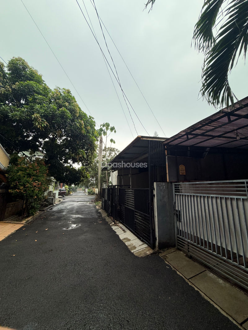 Nusa Loka BSD Jl. Watubela 3 Blok RG/18