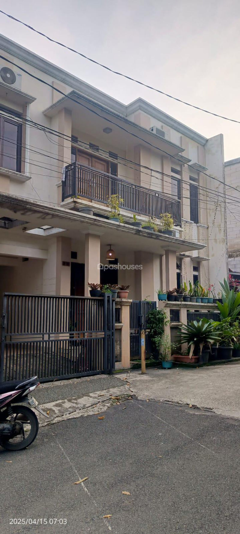Perumahan Mampang Indah 1 No.14
