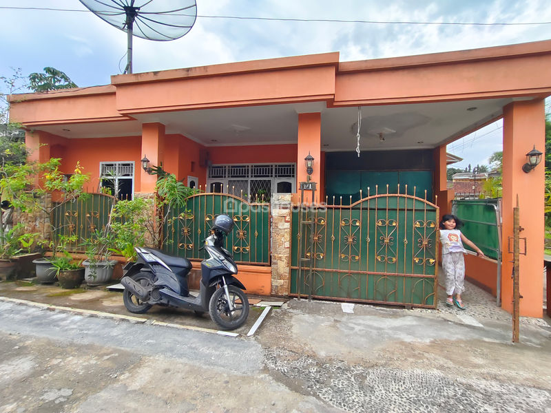 Perumahan Bumi Insani Blok B1 No.11