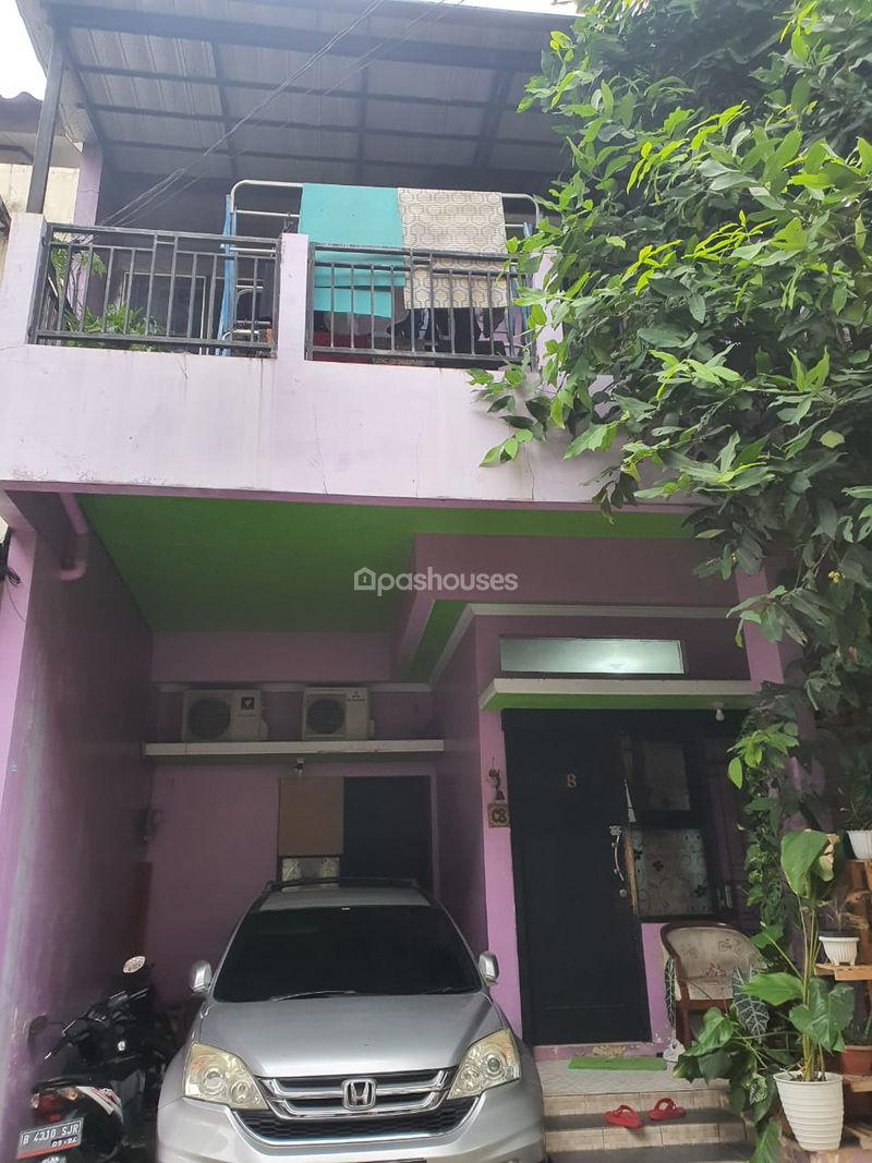 Diamond Residence Blok C No. 8