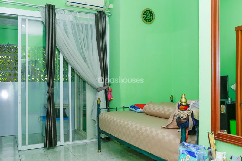 Sakura Regency 2
