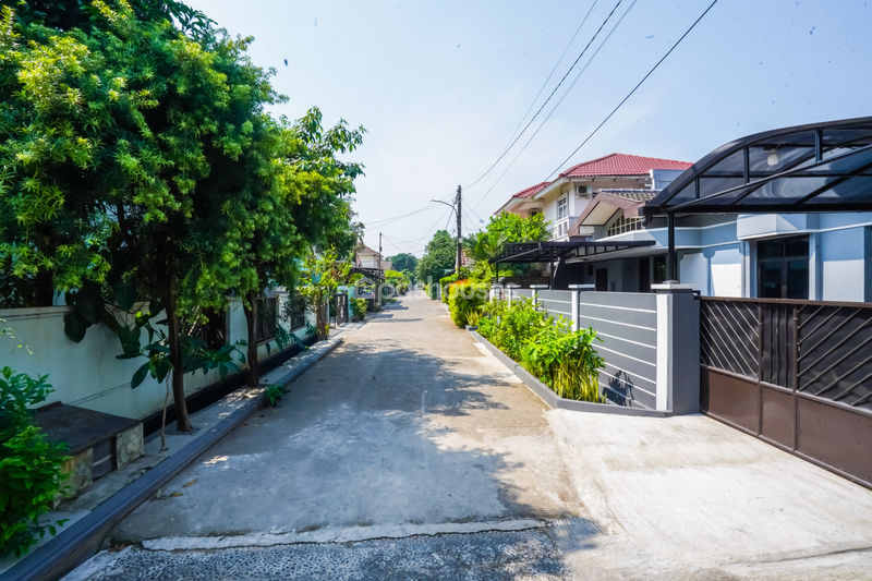 Komplek Pondok Cibubur Blok C4 No.6