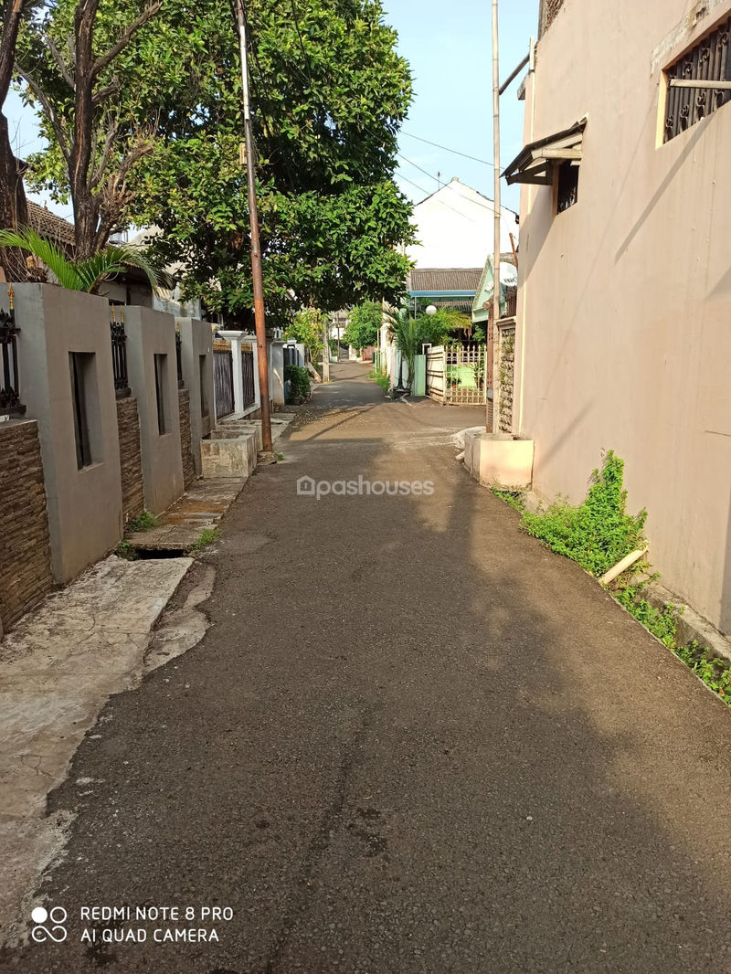 Jalan Robusta II Blok S8 Pondok Kopi