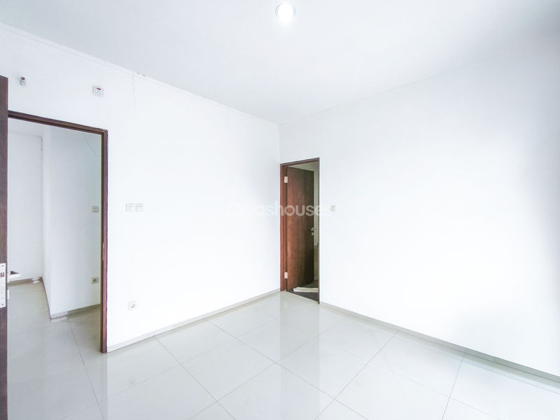 Perumahan Emerald Land Cibinong Blok C23