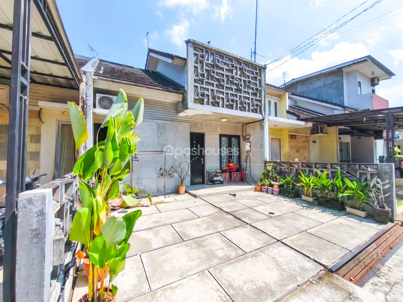 Perumahan Three Residence