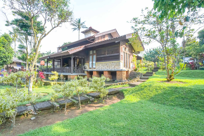 Villa Cihideung Bogor