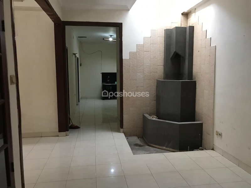 Perum Kota Legenda Dukuh Zamrud Blok M3 No.49