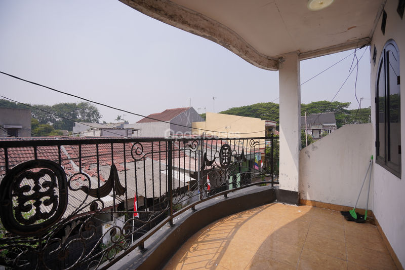 Vila Mutiara Gading 2
