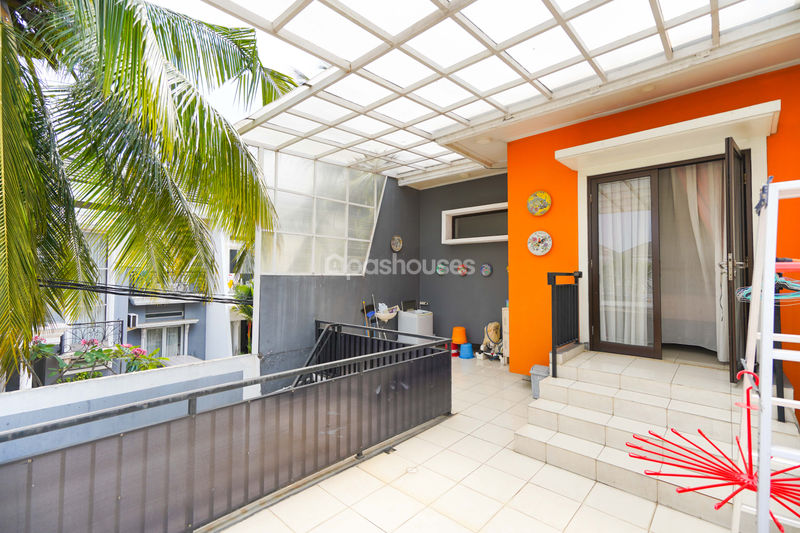 Villa Mutiara Cibubur 1