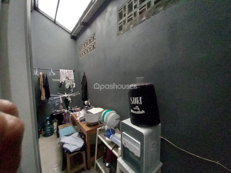 Jalan Mampang Sawo