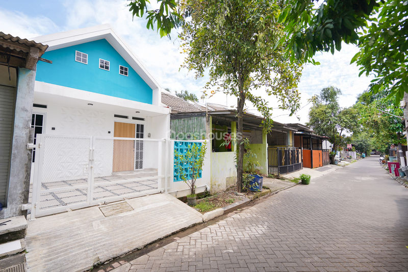 Bekasi Timur Regency Cluster Malachite Blok M8 No.36