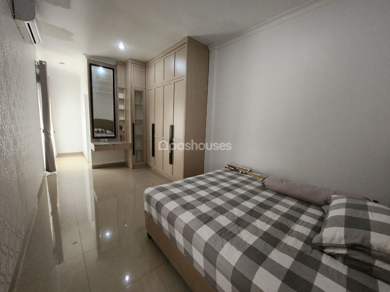 Telaga Golf Sawangan Cluster Espanola