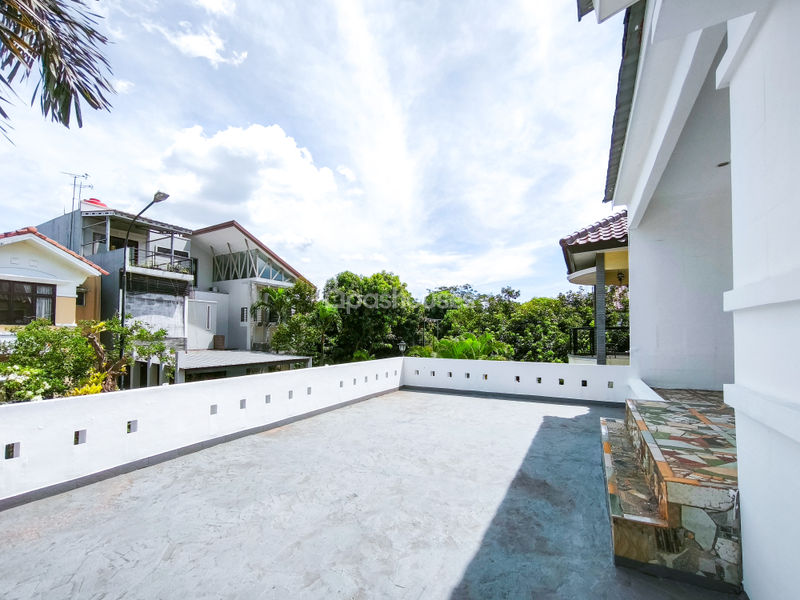 Legenda Wisata Zona Colombus