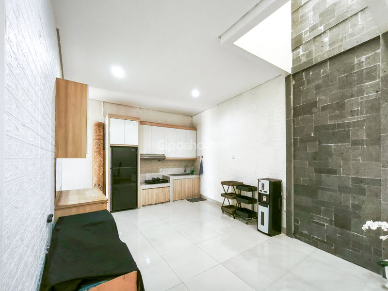 Perumahan Indraprasta Townhouse Blok C No.7