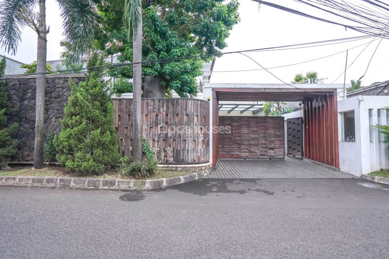 Jalan H. Jian No. 27 Kebayoran Baru