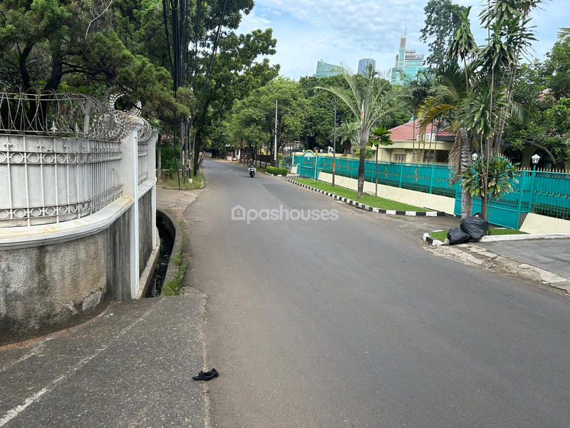 Jalan Patra Kuningan VII