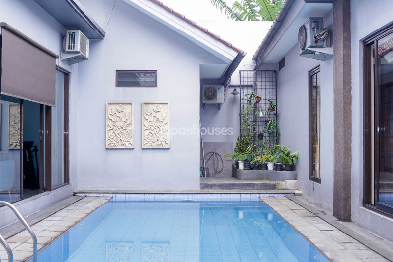 Jalan Pangrango 4 