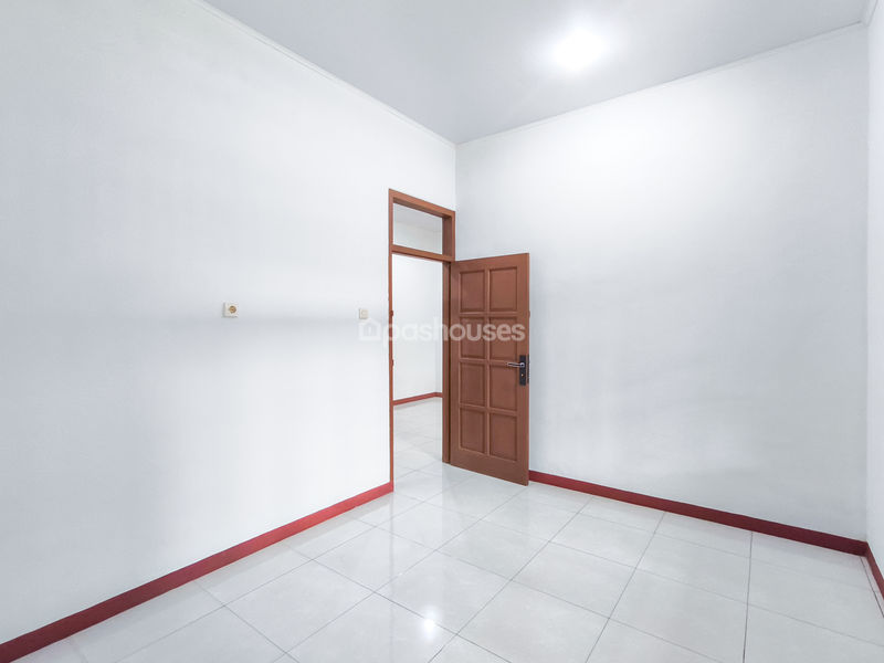 Jalan Sukajaya II No.8