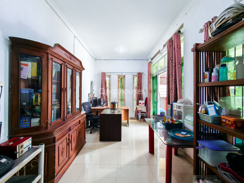 Jalan Kelurahan Pondok Rajeg