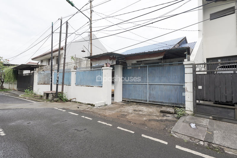 Jalan Kayu Putih Timur