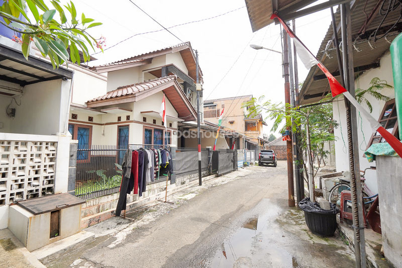 Komplek Pemda Jatiasih Blok B No.17