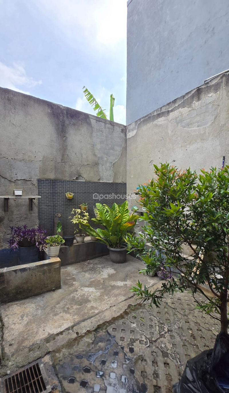 Jalan Terusan Barokah VI Blok H No.4