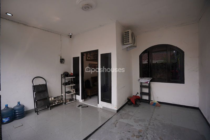 Vila Mutiara Gading 2