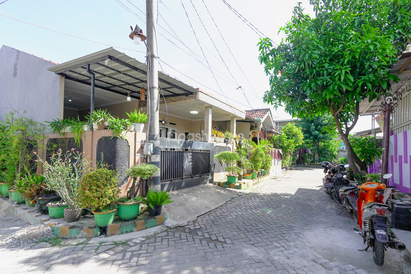 Perumahan Taman Raya Cluster Cendana Blok J8