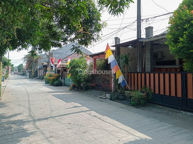 Jalan Danau Kelapa Dua