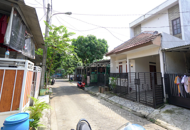Bekasi Timur Regency Cluster Malachite Blok M8/32