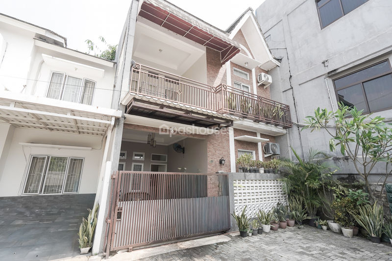 Villa Kranggan Raya Residence