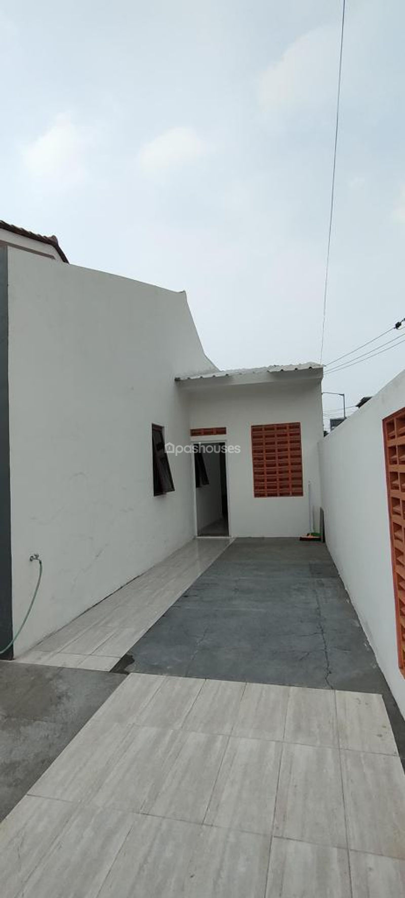 Cikeas Country Residence Blok C1 No.14