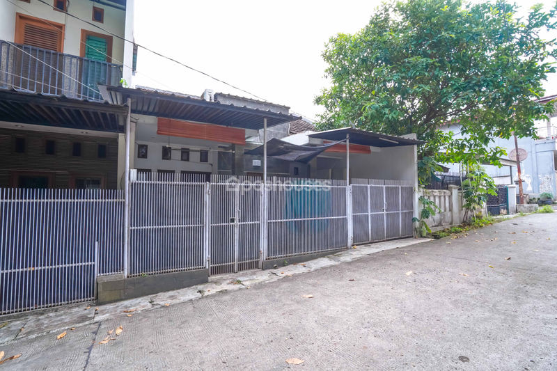 Komplek Bukit Cengkeh Berbunga Blok A7 No.11