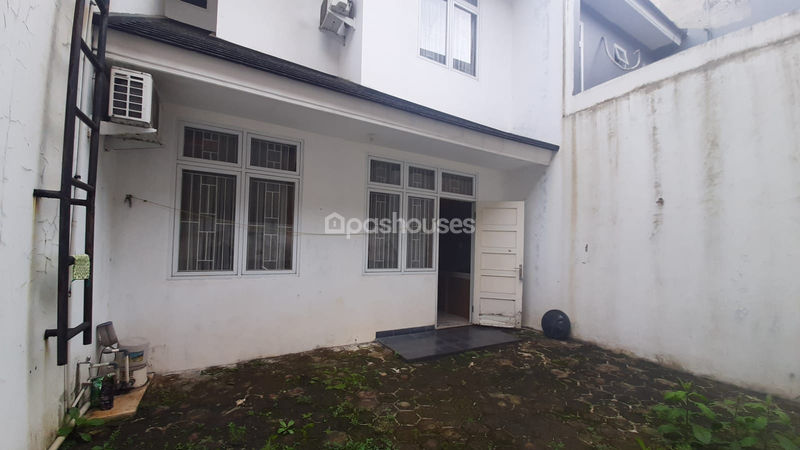 Victoria Hills Residence
