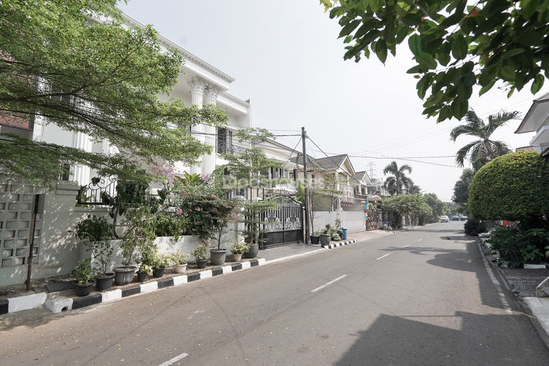 Perumahan Mediterania Regency Cikunir