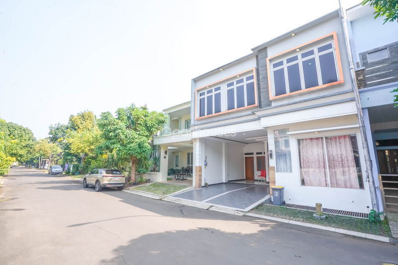 Perumahan Puri Gading Villa Tampak Siring Blok B4