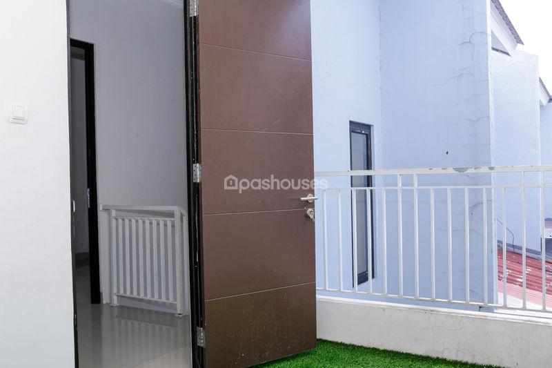 Graha Laras Sentul Cluster Hamburg