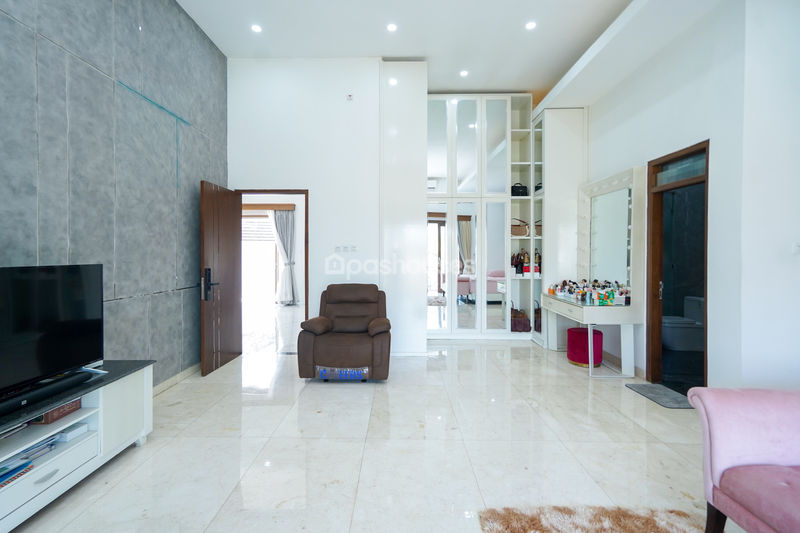 Kebun Raya Residence Blok B No. 7