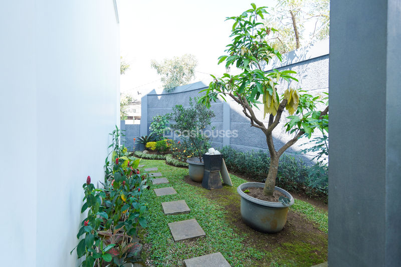 Kebun Raya Residence Blok B No. 7