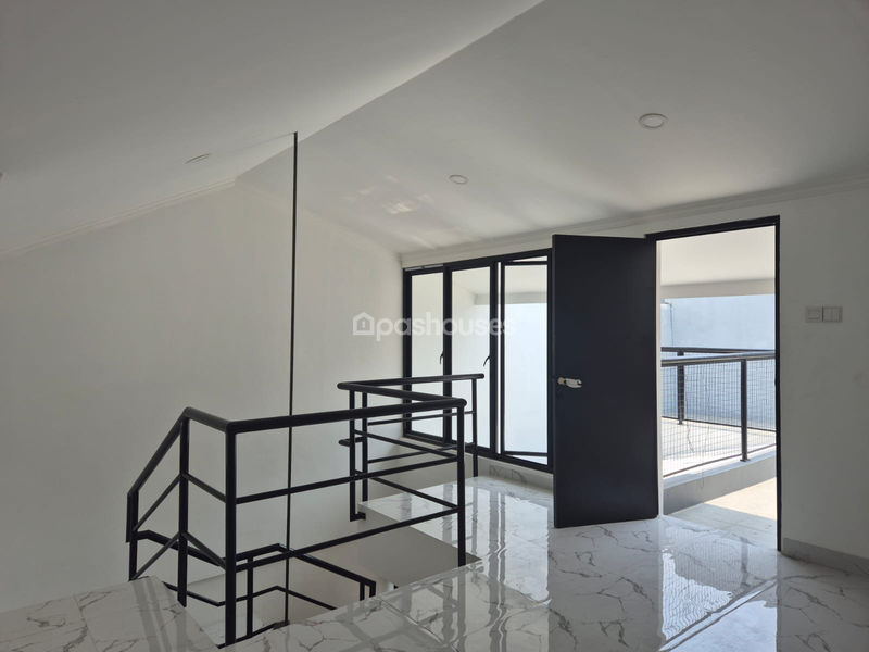 Jalan Cucur Barat VIII Blok F5/10