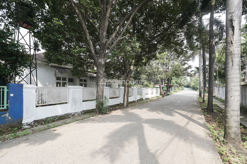 Jalan Manunggal II No. 8B, Komplek Kodam Jatiwaringin