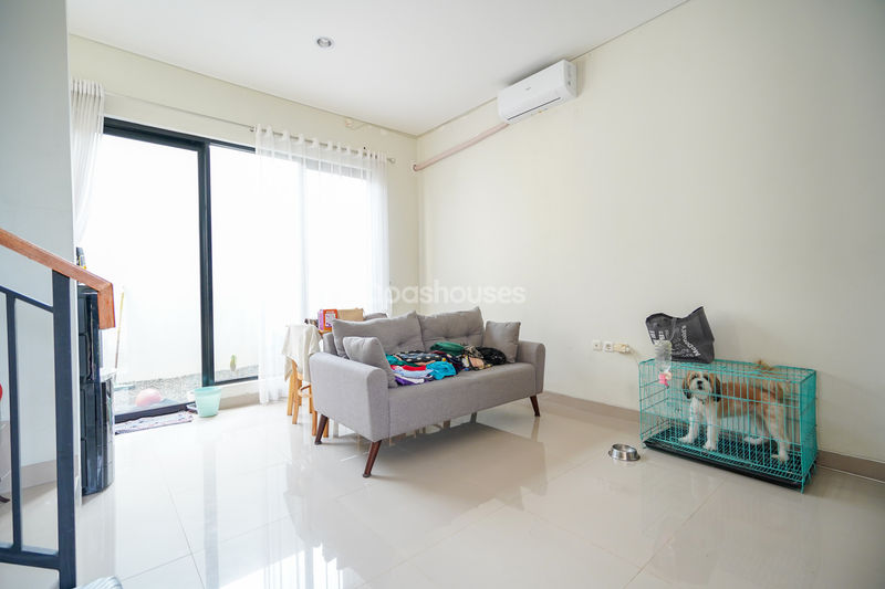 Naira Residence